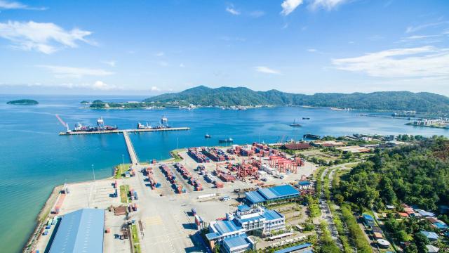 Sapangar Bay Container Port in Sabah. Photo credit: iStock/yusnizam.